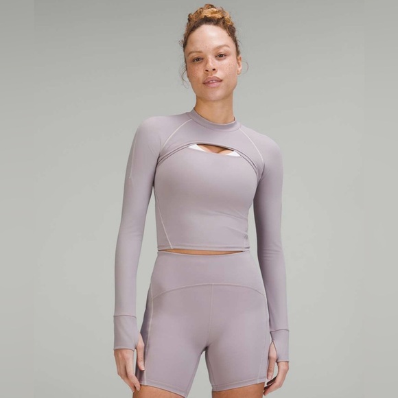 lululemon athletica Tops - NWOT Lululemon (8) 2-N-1 Training Tank + Long Sleeve Shirt
Mauve Grey/Light Sage
